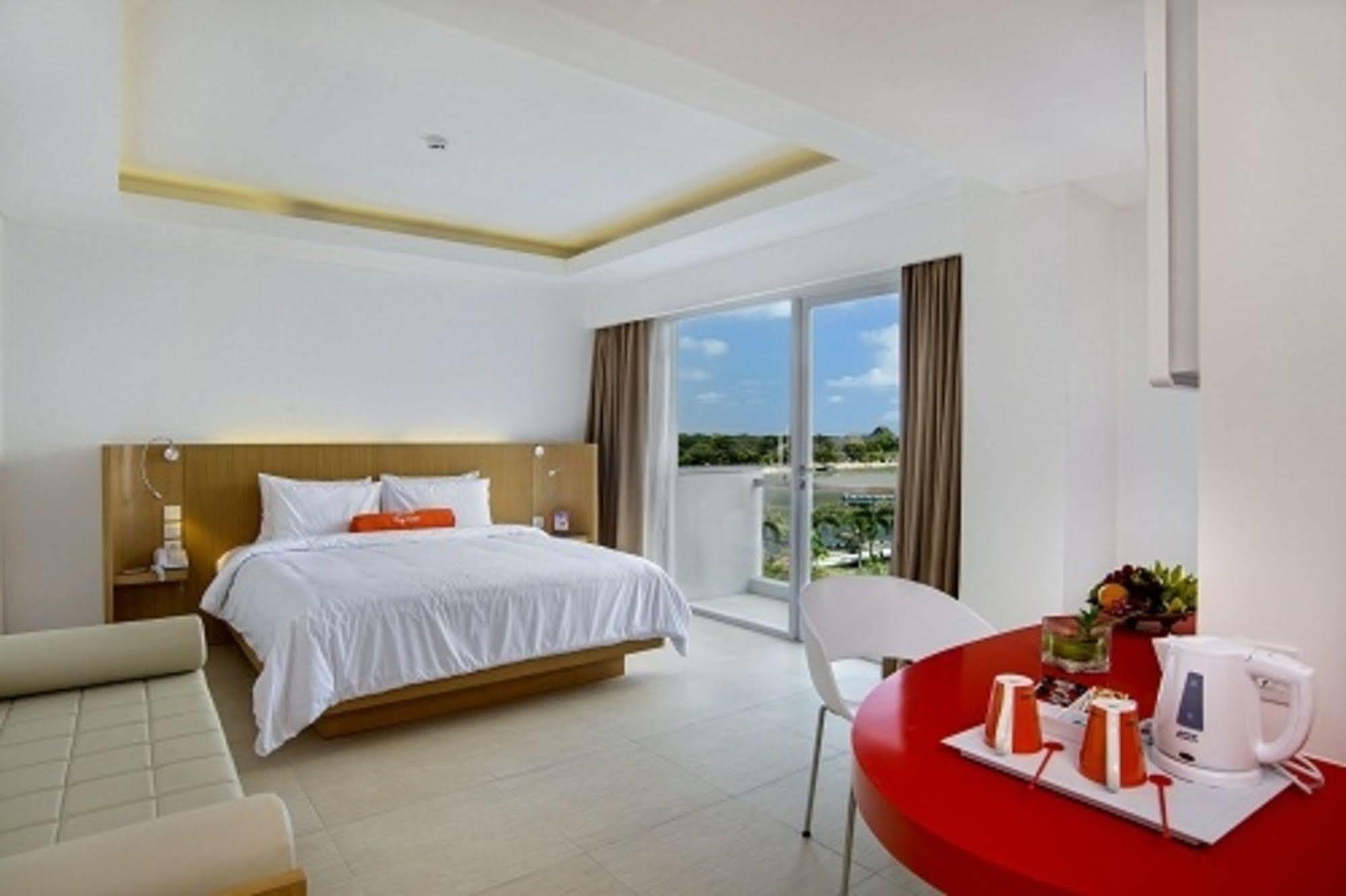Hotel Harris Kuta Galleria - Bali