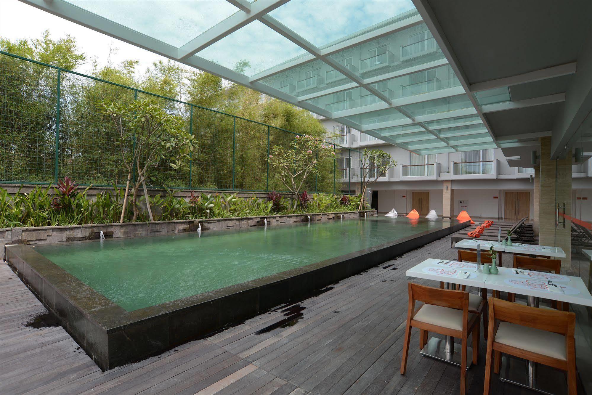 Hotel Harris Kuta Galleria - Bali 4*